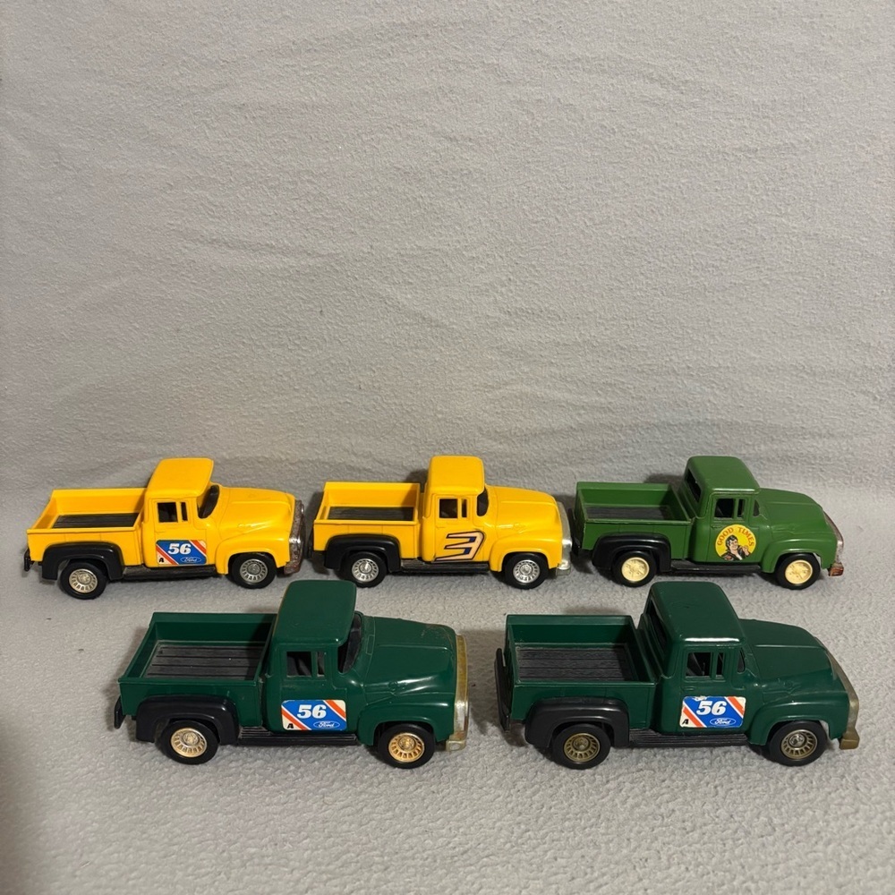 Lot of 5 Vtg. Strombecker 1956 Ford Pick-up Plastic Trucks made in USA collectib